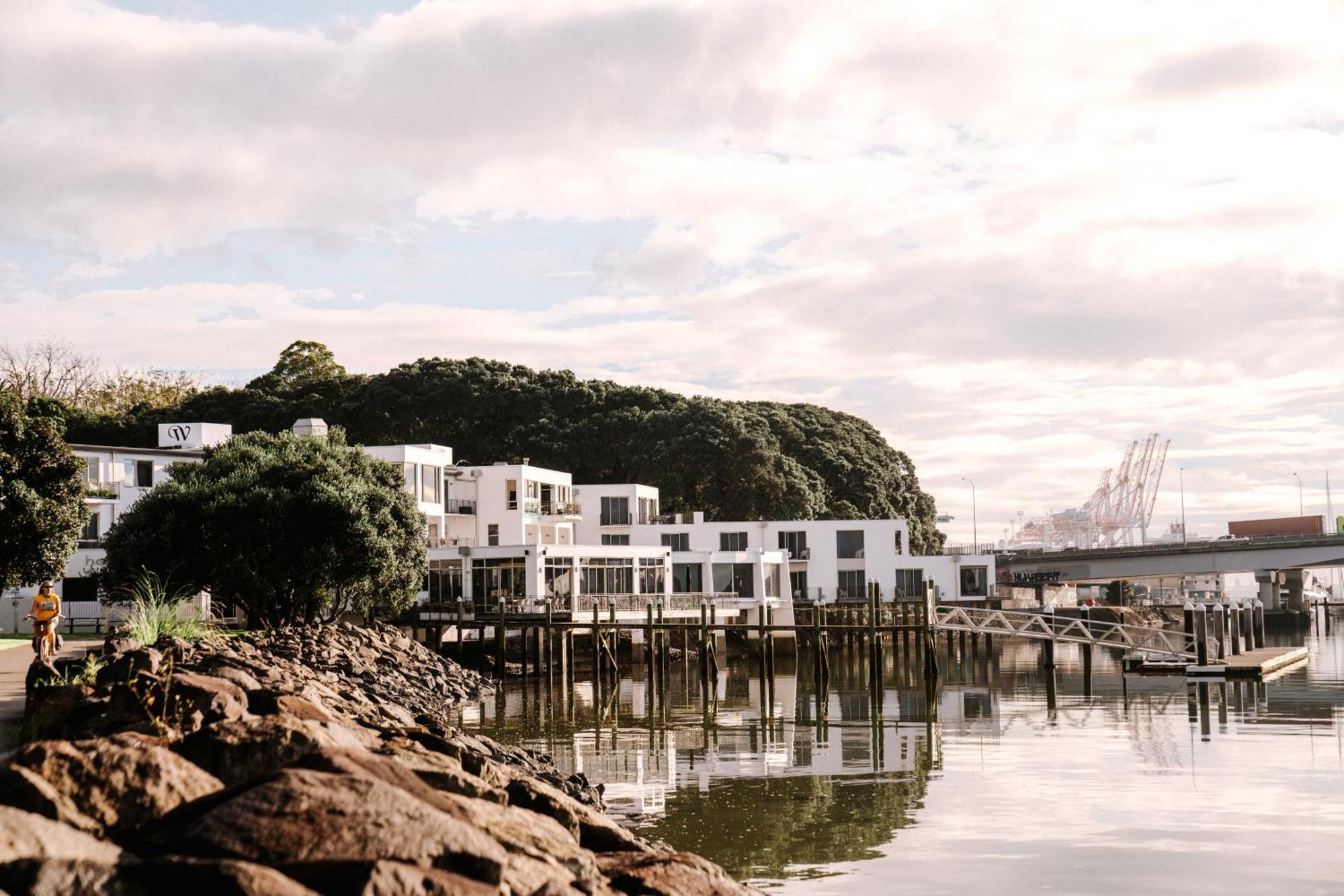 Trinity Wharf Tauranga Hotel Exterior photo