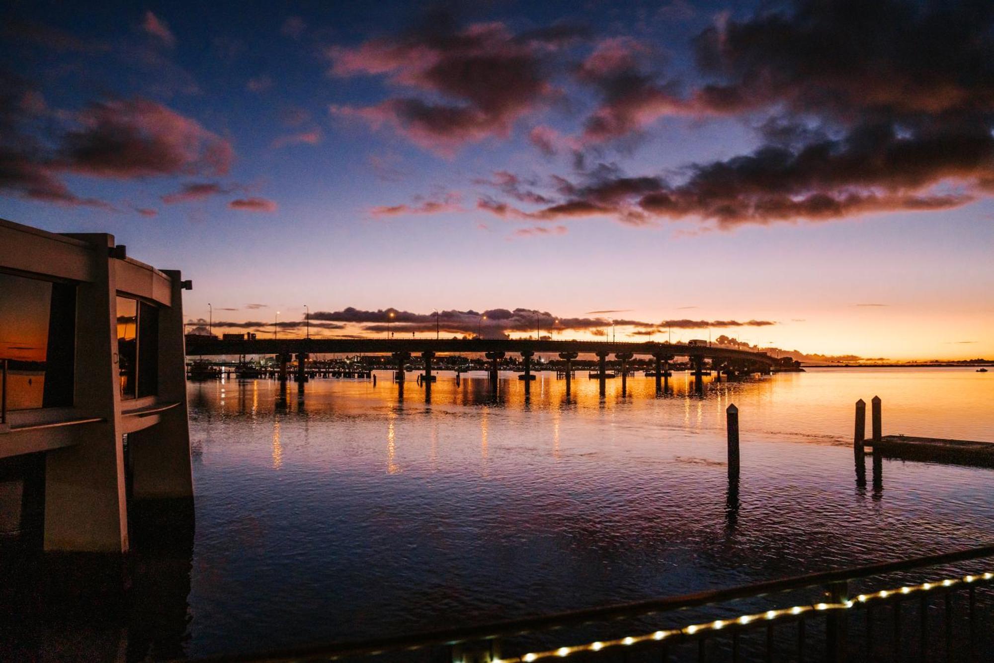 Trinity Wharf Tauranga Hotel Exterior photo